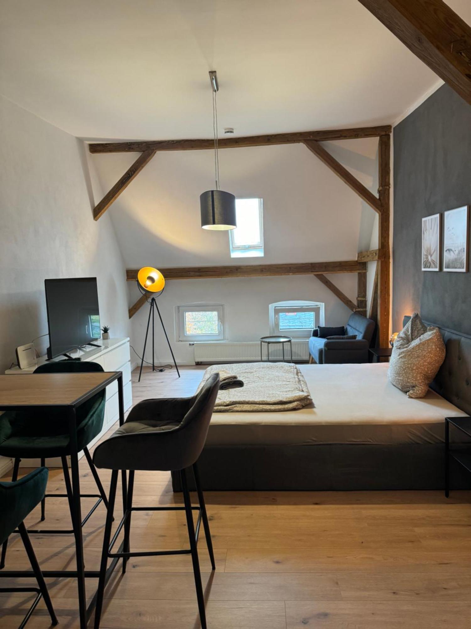 Appartement "Nina"Im Dachgeschoss, Inklusive Parkplatz Halle  Bagian luar foto